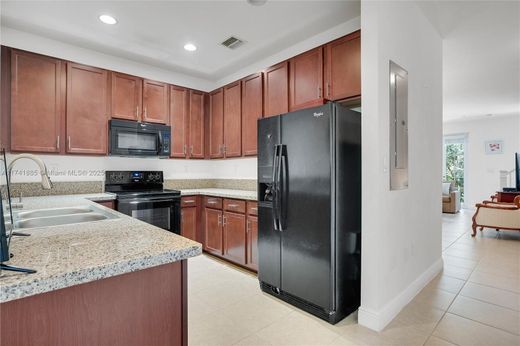 Complexos residenciais - Pembroke Pines, Broward County