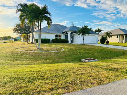 Villa in Cape Coral, Lee County