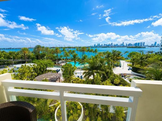 Residential complexes in Miami Beach, Miami-Dade
