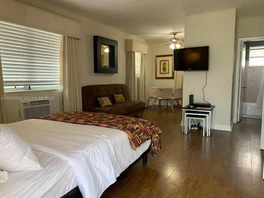 Complesso residenziale a Miami Beach, Miami-Dade County
