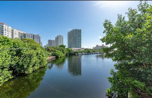 Residential complexes in Aventura, Miami-Dade