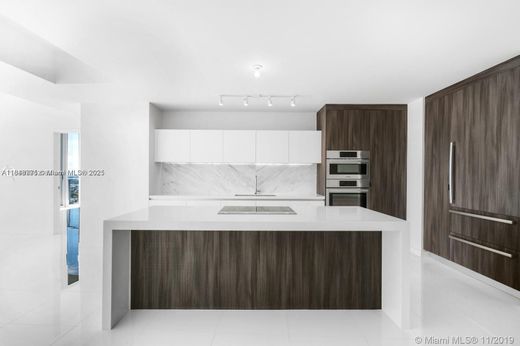 Жилой комплекс, Майами, Miami-Dade County