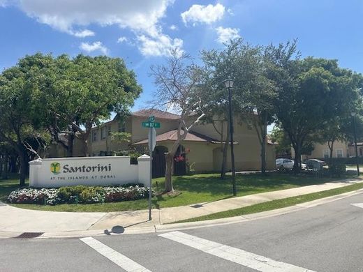 Doral, Miami-Dade Countyのタウンハウス