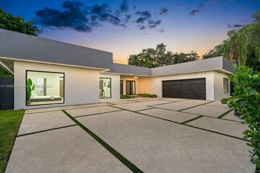 マイアミ, Miami-Dade Countyのヴィラ