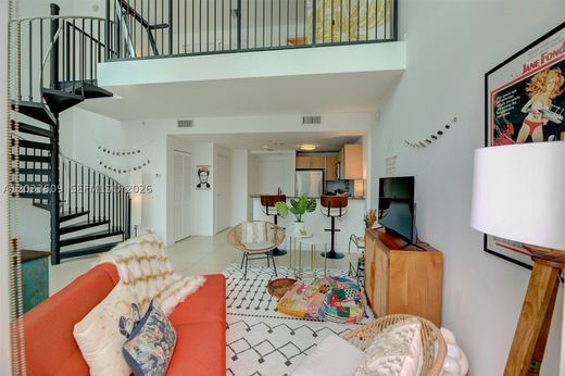 Residential complexes in Miami, Miami-Dade