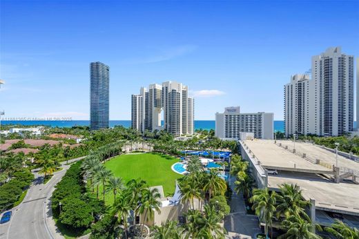 Residential complexes in Sunny Isles Beach, Miami-Dade