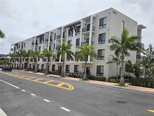 Edificio en Doral, Miami-Dade County