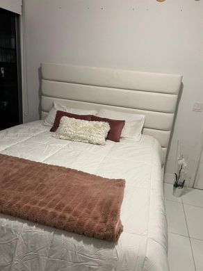 ‏בניין ב  מיאמי, Miami-Dade County