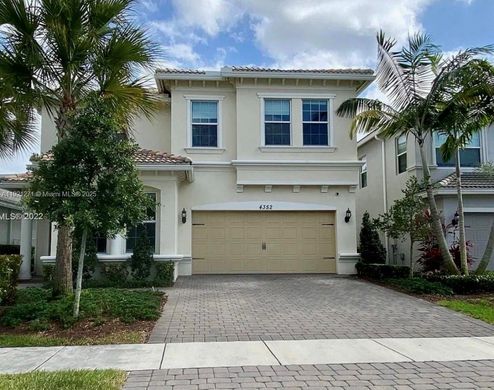 Villa - Hollywood, Broward County
