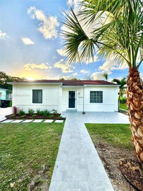 Villa in North Miami, Miami-Dade