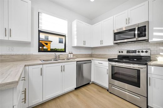 Townhouse in Davie, Broward County