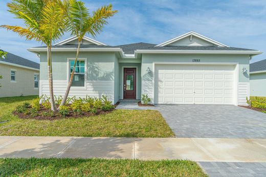 Villa Port Saint Lucie, Saint Lucie County
