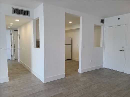 Residential complexes in Aventura, Miami-Dade