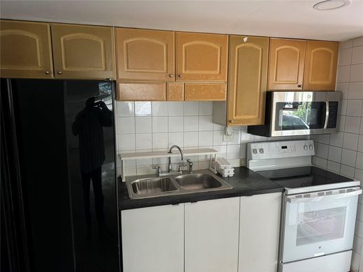 Villa à Hallandale Beach, Comté de Broward