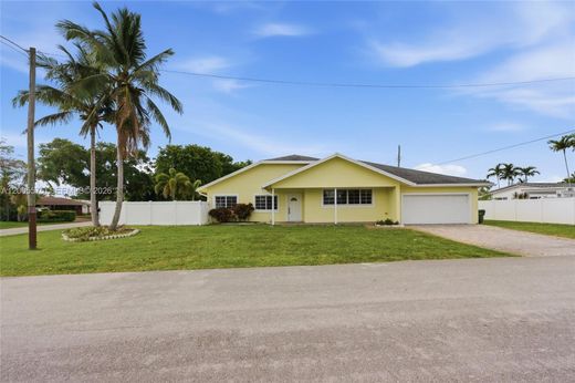 Villa in Oakland Park, Broward County