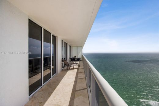 Жилой комплекс, Hallandale Beach, Broward County