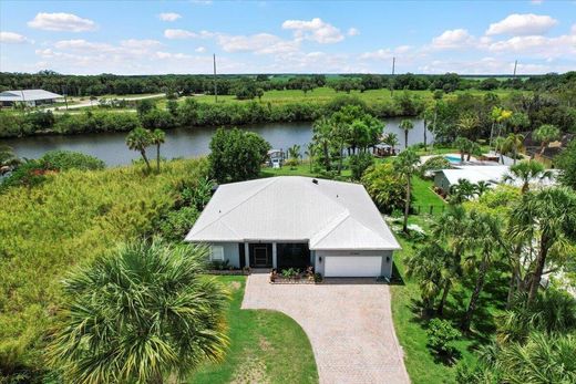 Villa in Indiantown, Martin County