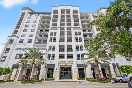 Residential complexes in Coral Gables, Miami-Dade