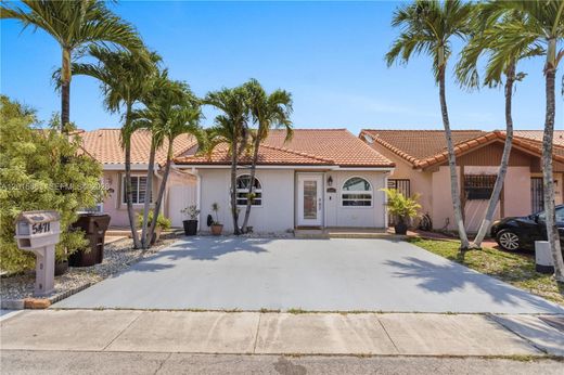 Villa in Hialeah, Miami-Dade
