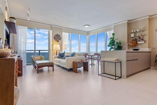 Wohnkomplexe in Sunny Isles Beach, Miami-Dade County