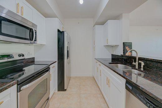 Жилой комплекс, Майами, Miami-Dade County