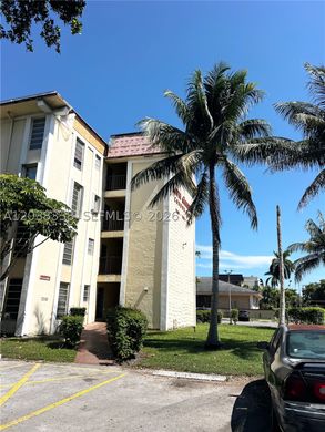 Residential complexes in North Miami, Miami-Dade