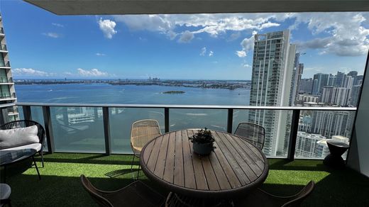 Komplex apartman Miami, Miami-Dade County