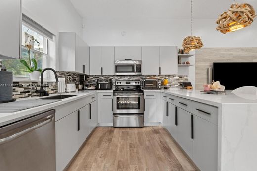 ﻓﻴﻼ ﻓﻲ Pembroke Pines, Broward County