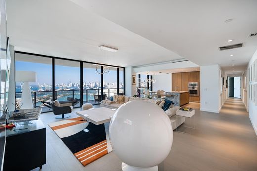 Complexes résidentiels à Miami Beach, Comté de Miami-Dade