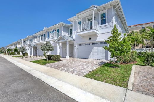 Townhouse in Tequesta, Palm Beach