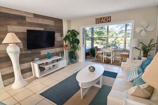 Residential complexes in Lauderdale Lakes, Broward County