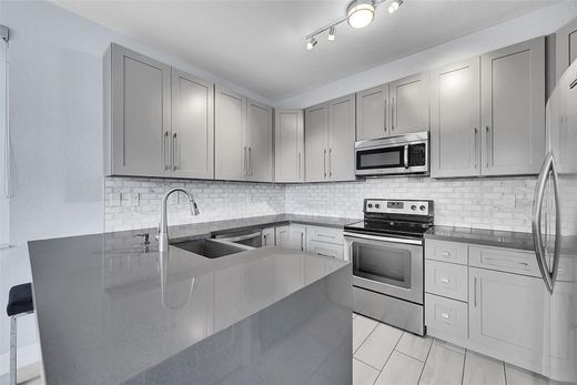 Komplex apartman Plantation, Broward County