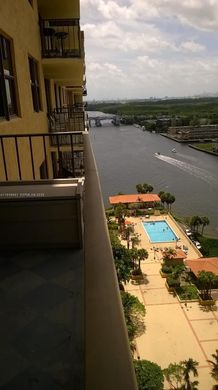 公寓楼  Sunny Isles Beach, Miami-Dade County