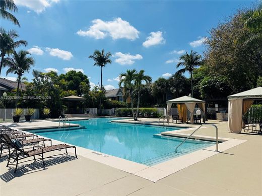 Complexos residenciais - Miami, Miami-Dade County