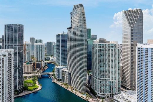 Residential complexes in Miami, Miami-Dade
