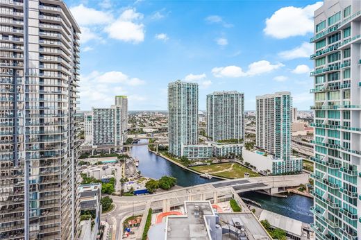 Complesso residenziale a Miami, Miami-Dade County