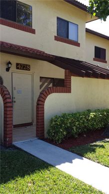 Townhouse in Sunrise, Broward County