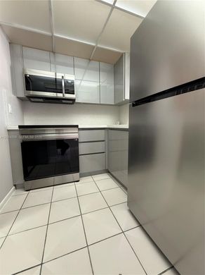 Жилой комплекс, Майами, Miami-Dade County