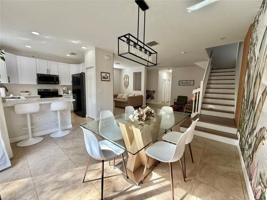 Αστικό ακίνητο σε Μαϊάμι, Miami-Dade County