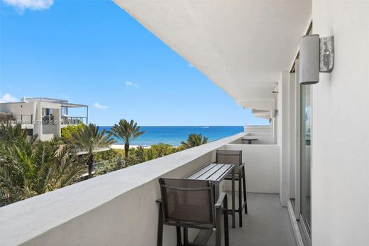 Residential complexes in Surfside, Miami-Dade
