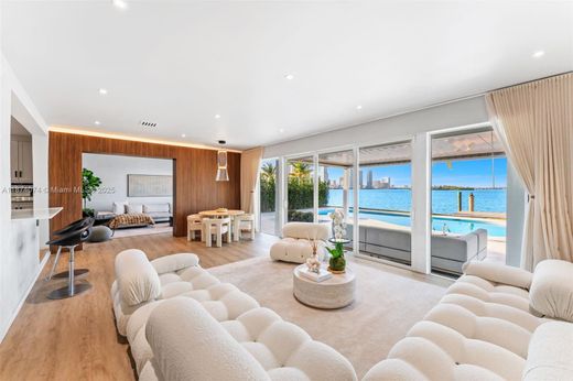 Villa - Miami, Miami-Dade County