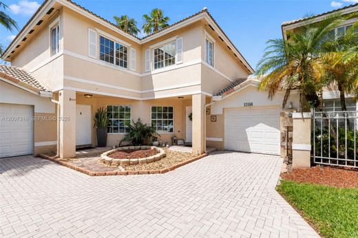 Townhouse in Pembroke Pines, Broward County