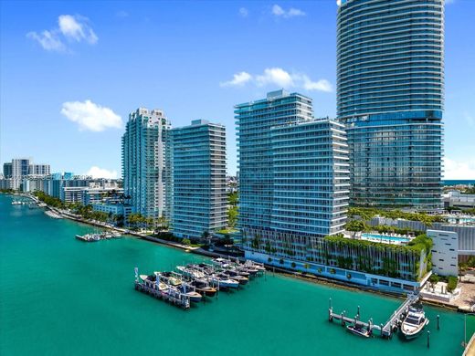 Residential complexes in Miami Beach, Miami-Dade