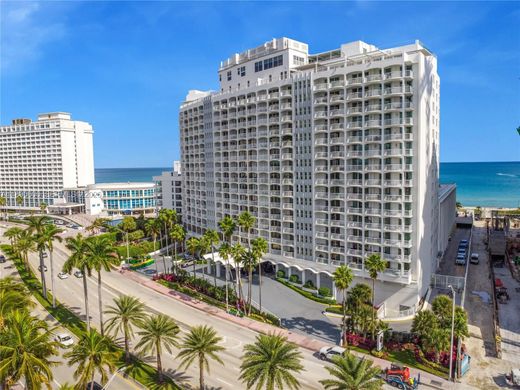 Residential complexes in Miami Beach, Miami-Dade