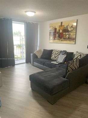 Complexes résidentiels à Hialeah, Comté de Miami-Dade