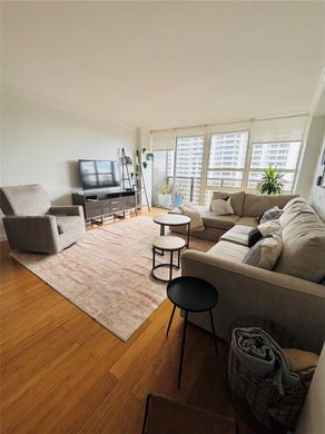 Residential complexes in Miami, Miami-Dade