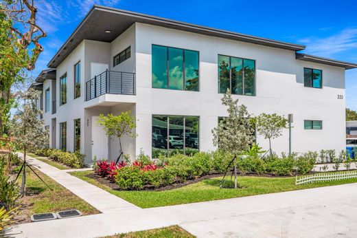 Townhouse in Oakland Park, Broward County
