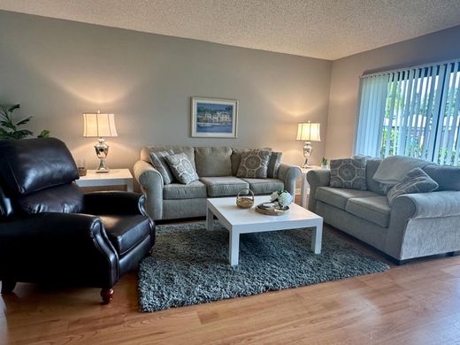 Townhouse in Palm Beach Gardens, Palm Beach