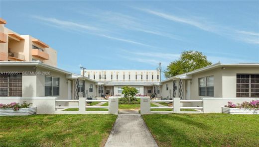 Wohnkomplexe in Coral Gables, Miami-Dade County
