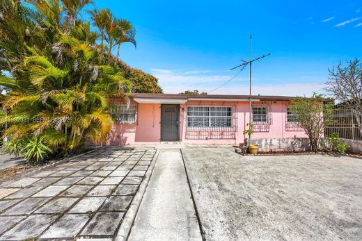 Villa in Miami Gardens, Miami-Dade